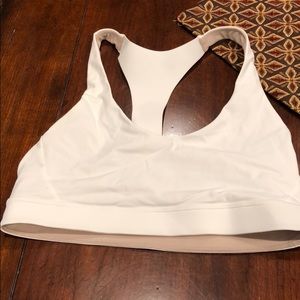 Lululemon break free sports bra